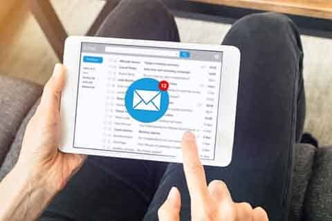 How to send a business email that will be read instead of deleted.